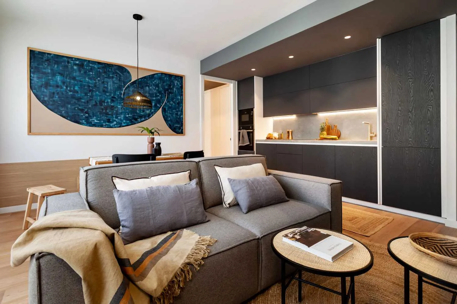 Impressive 2-bed Flat With Ultra-fast Wifi & Pro Audio For Remote Work In Barcelona #5