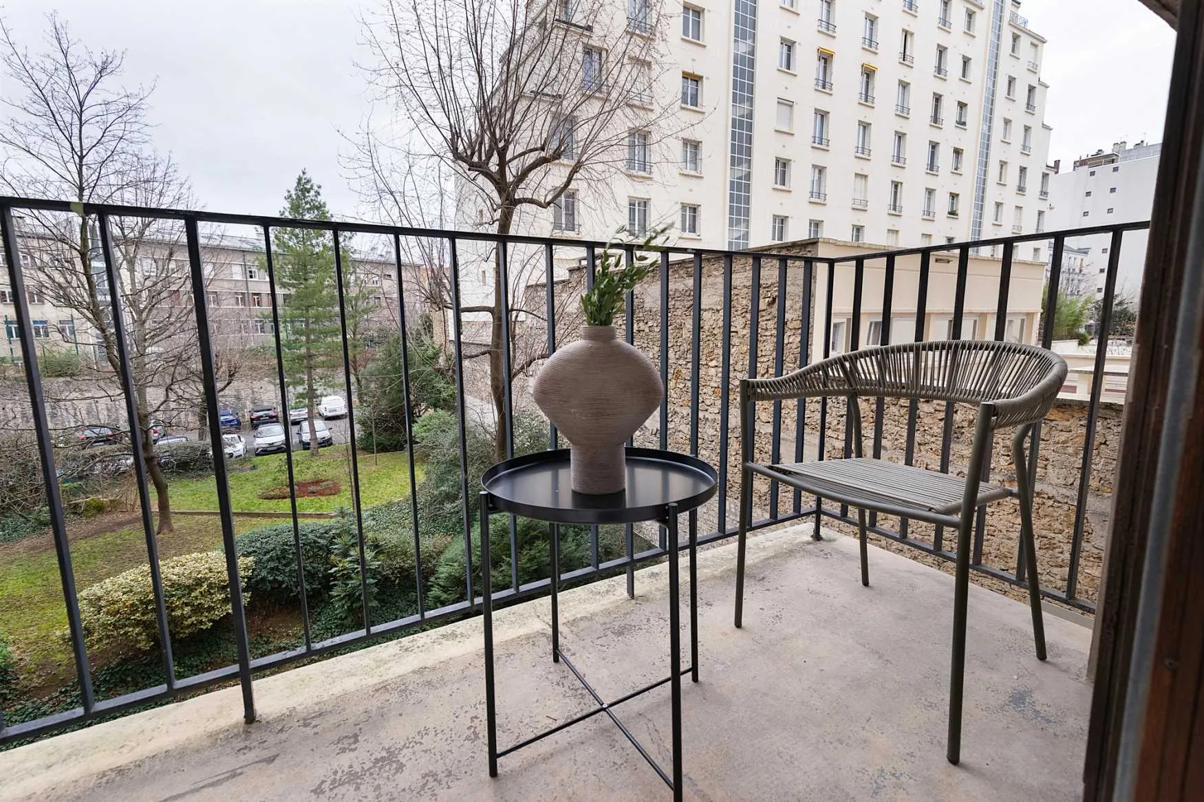 Spacious Paris Flat With Hd Streaming Setup And Modern Kitchen For Remote Work #2