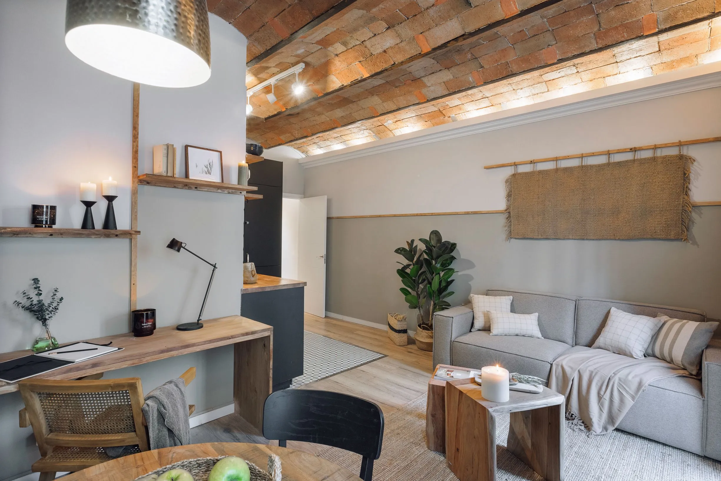 Curated 2-bed Flat With Private Office & Pro Tech For Remote Work In Barcelona #5