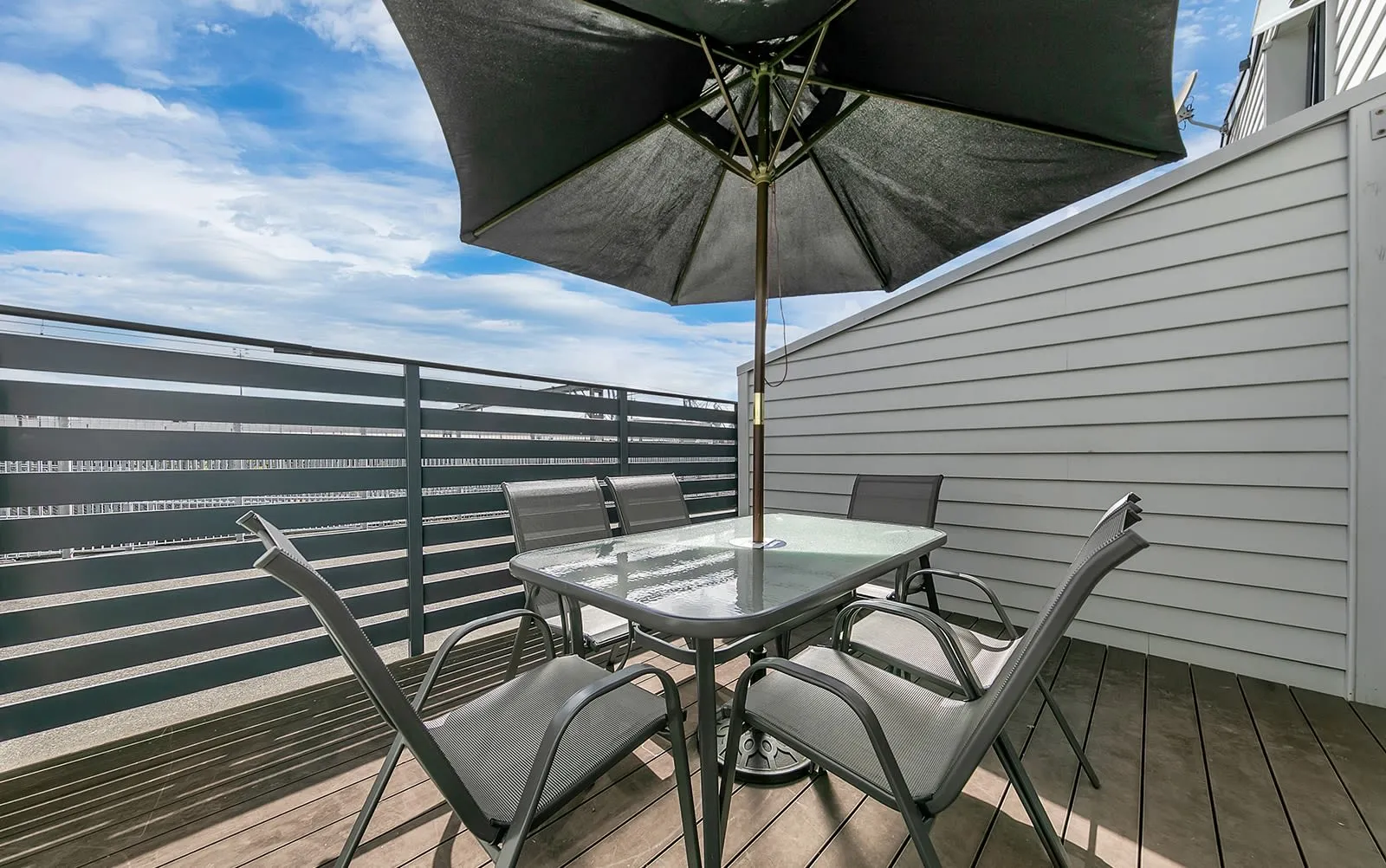 Trendy Charming 3br City Flat Auckland -- Fast Wifi & Dedicated Desk For Remote Work #2
