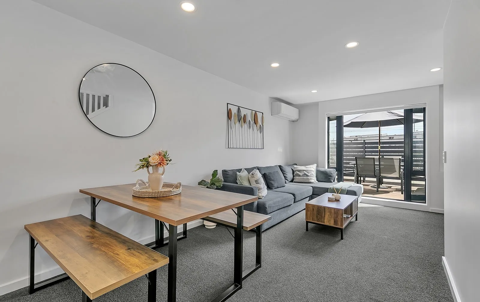 Trendy Charming 3br City Flat Auckland -- Fast Wifi & Dedicated Desk For Remote Work