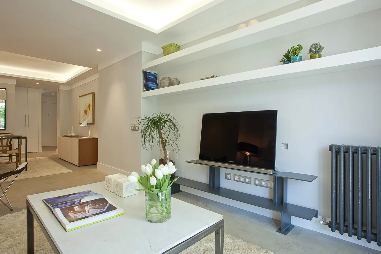 Luxurious 85m2 Madrid Flat With Dedicated Home Office For Seamless Remote Work #4