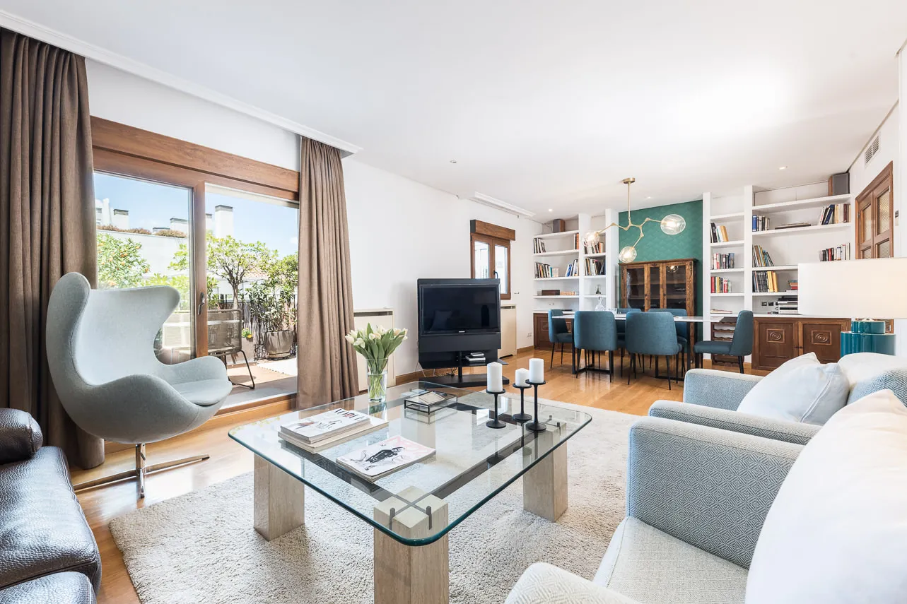 Modern Sky Residence With Expansive Home Office And Panoramic Madrid Views #3