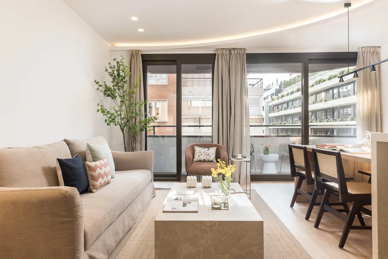 Spacious 2-br Flat For Remote Work In Madrid Salamanca - Home Office Ready #3
