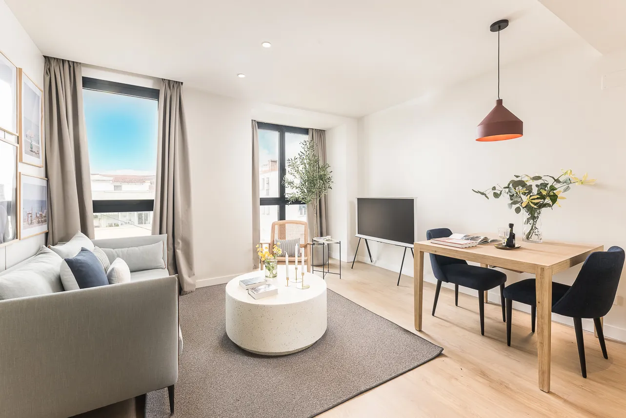 Trendy 37m2 Madrid Flat - Cozy Work-from-home Setup With Dedicated Desk & High-speed Wifi #4