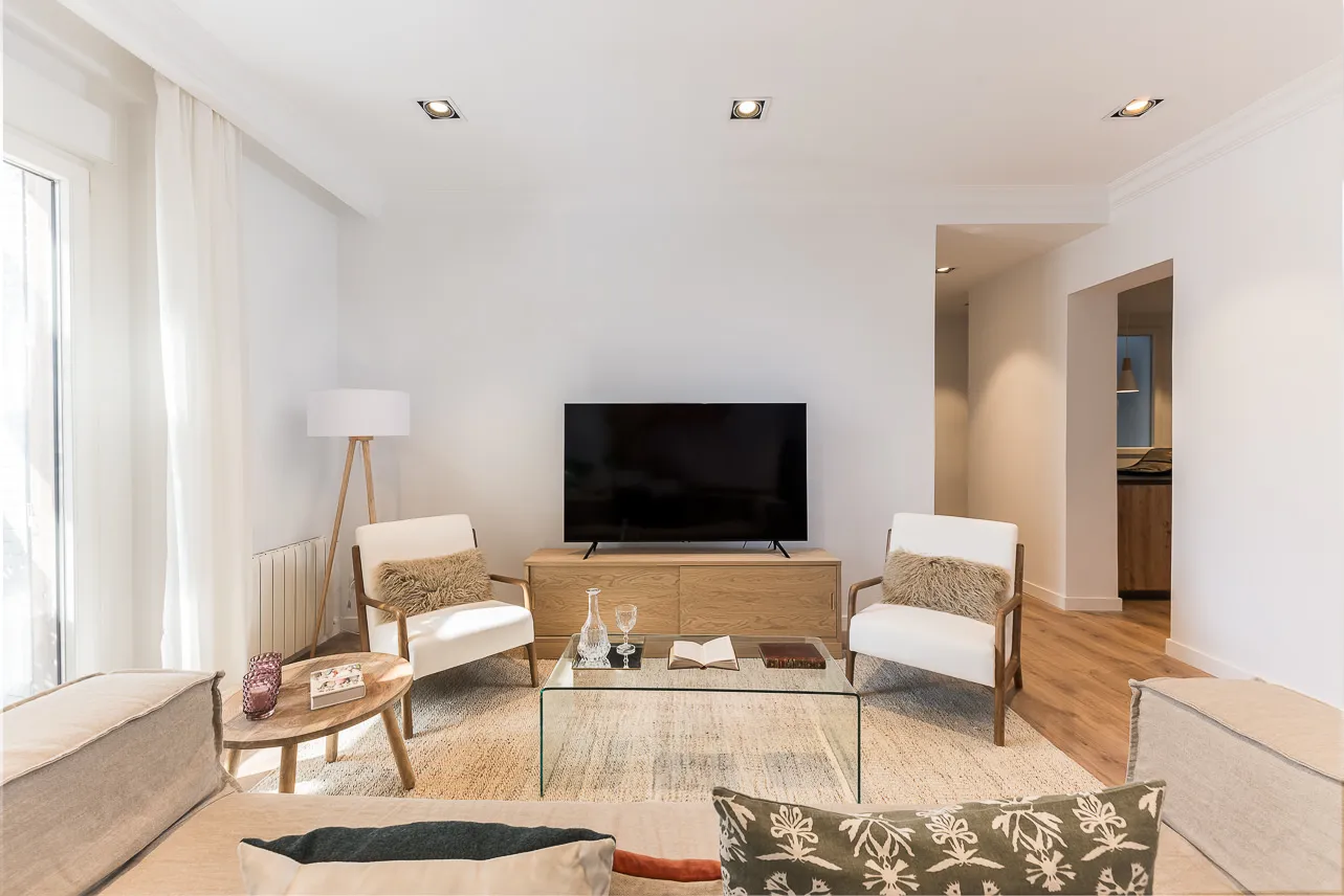 104m2 Madrid Flat With Bright Home Office And Spacious Layout For Remote Work #5