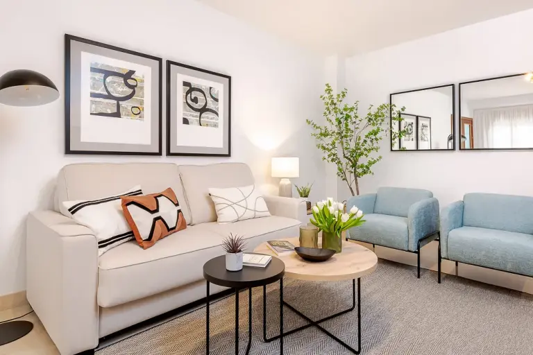 Impressive 73m2 Flat With Dedicated Home Office In Malaga's Centro District
