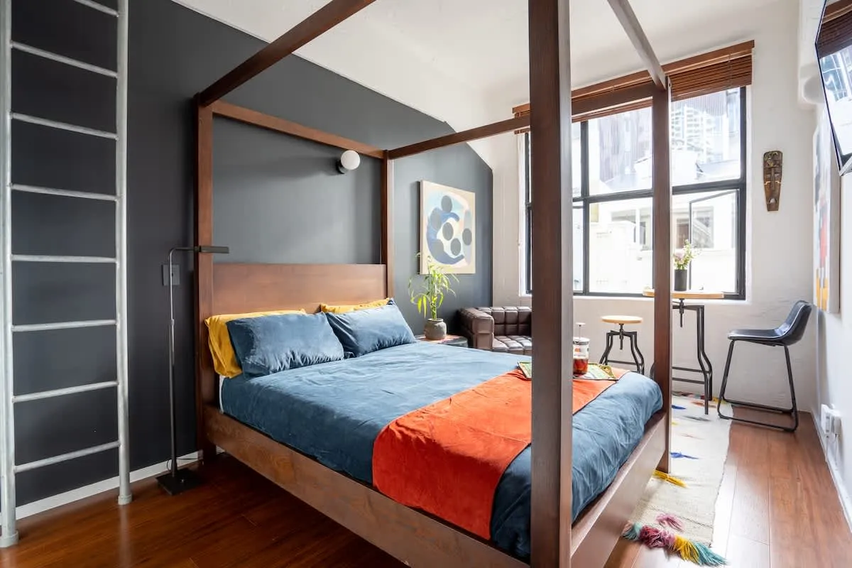 Premium Compact Studio Auckland Cbd - Dedicated Home Office & Fast Wifi