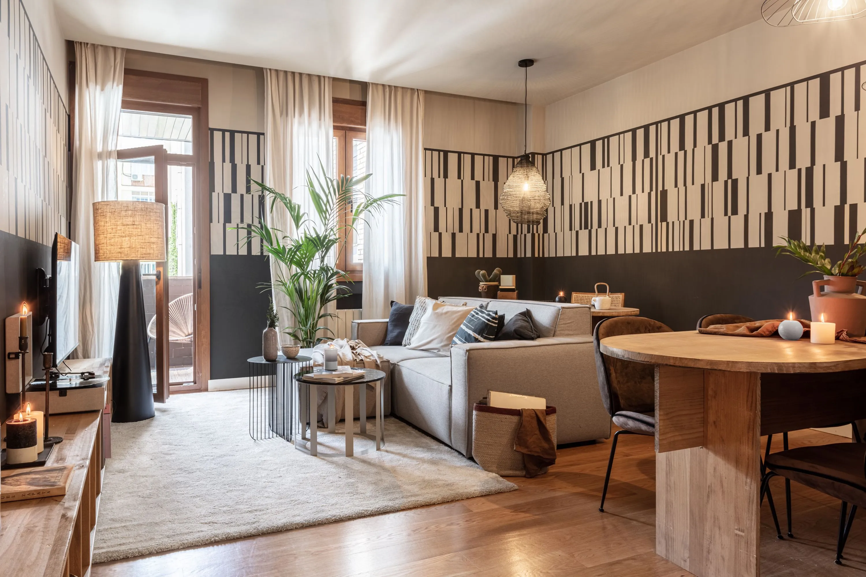 Spacious Madrid Executive Flat With Pro Home Office & Gigabit Internet #2