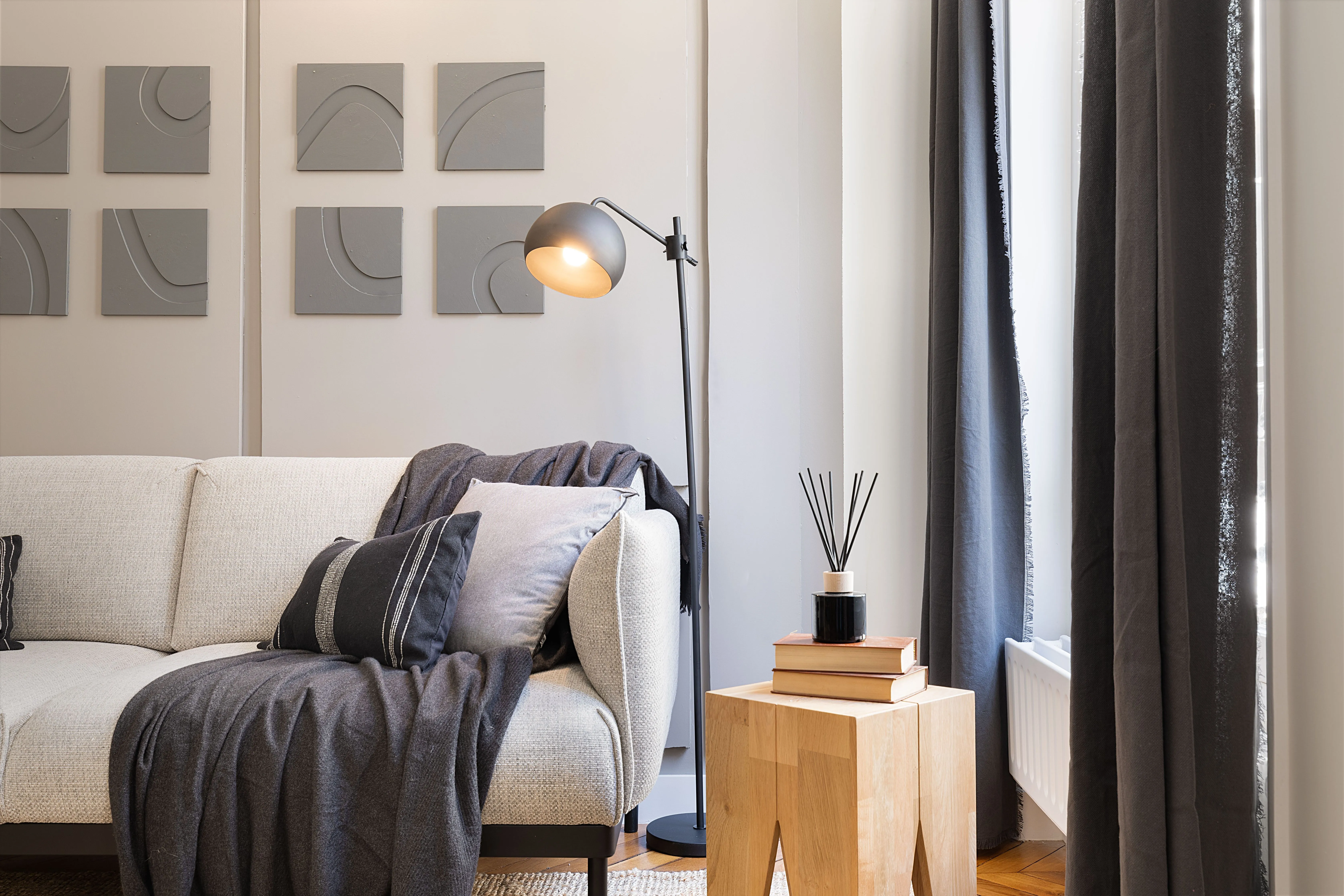 Upscale Paris Flat With Dedicated Office & Ultra-fast Internet For Remote Work #5