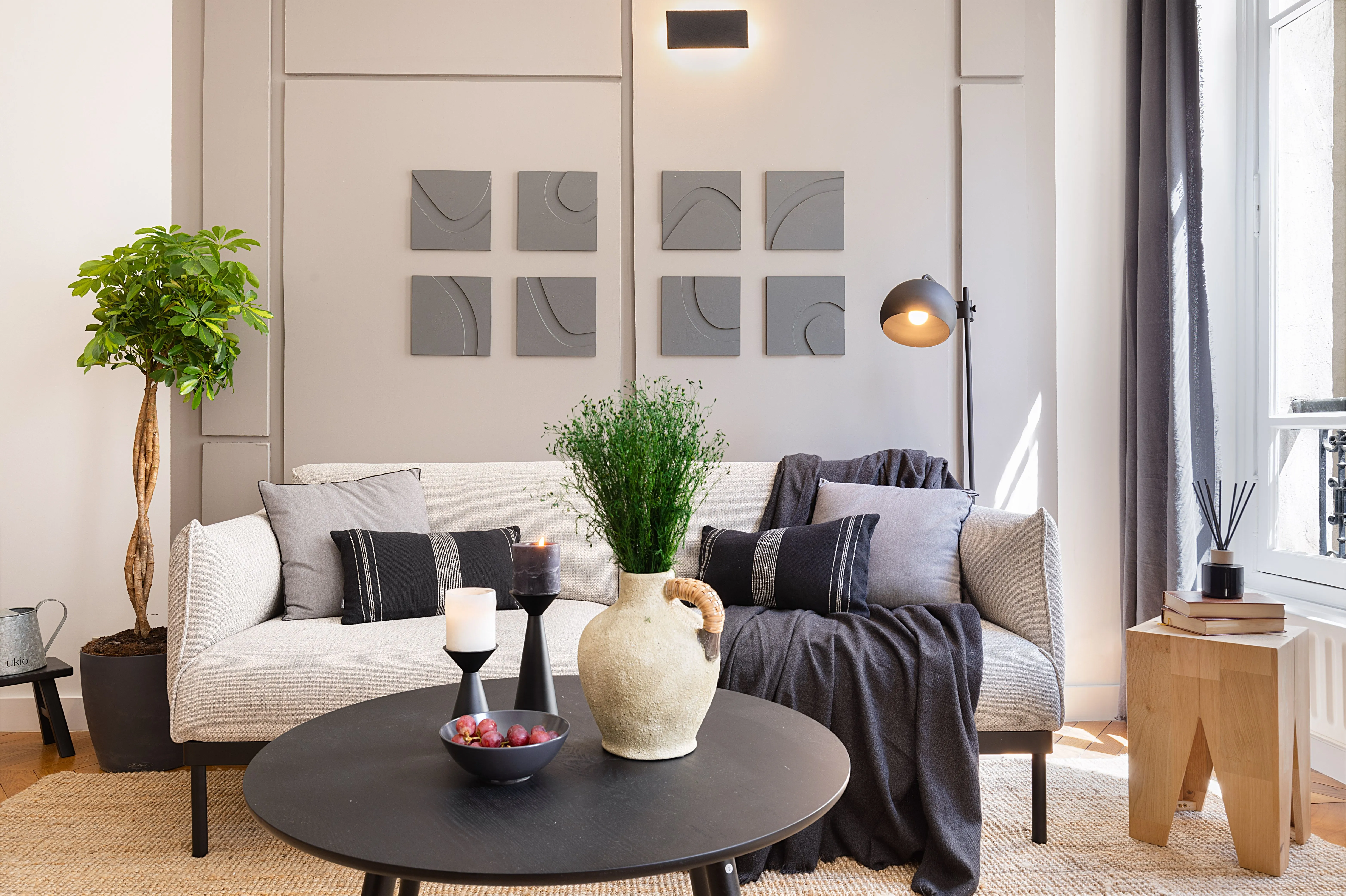 Upscale Paris Flat With Dedicated Office & Ultra-fast Internet For Remote Work #4