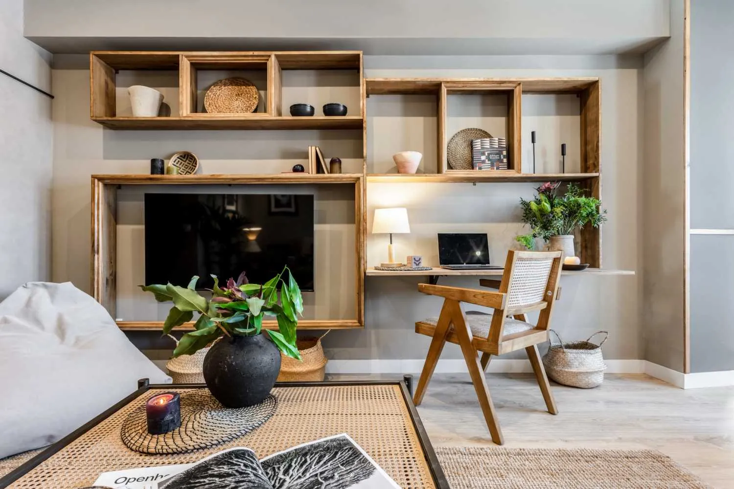 Spacious Madrid Flat With Ultra-fast Wifi & Dual Monitors For Remote Work Success #5