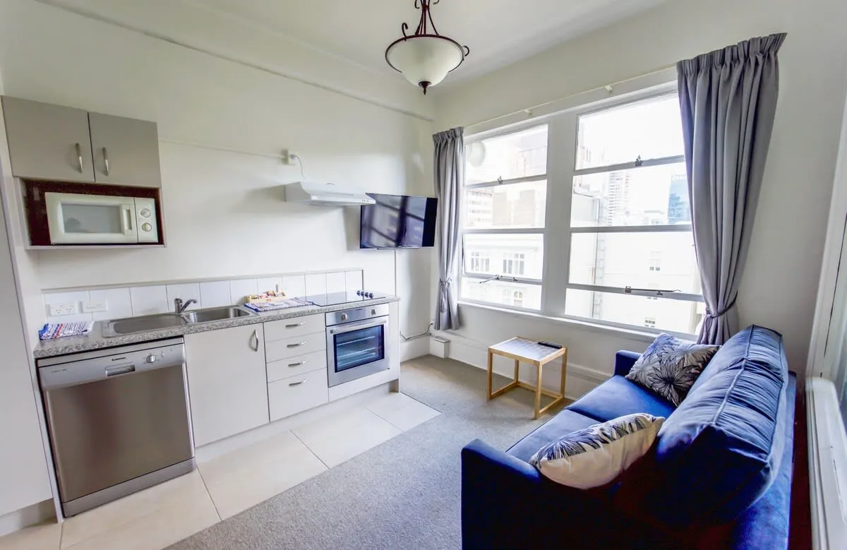 Designer Executive Flat - Compact 1br With Dedicated Home Office, Central Auckland #3