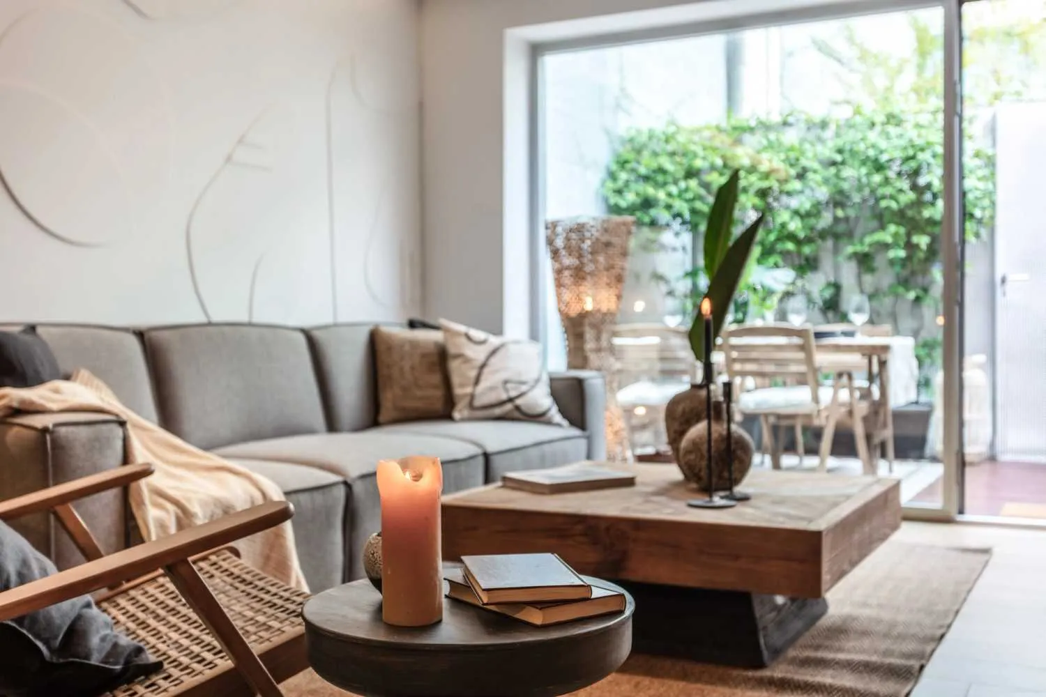 Refined Madrid Flat With High-speed Fiber & Dual Monitors For Digital Nomads #3