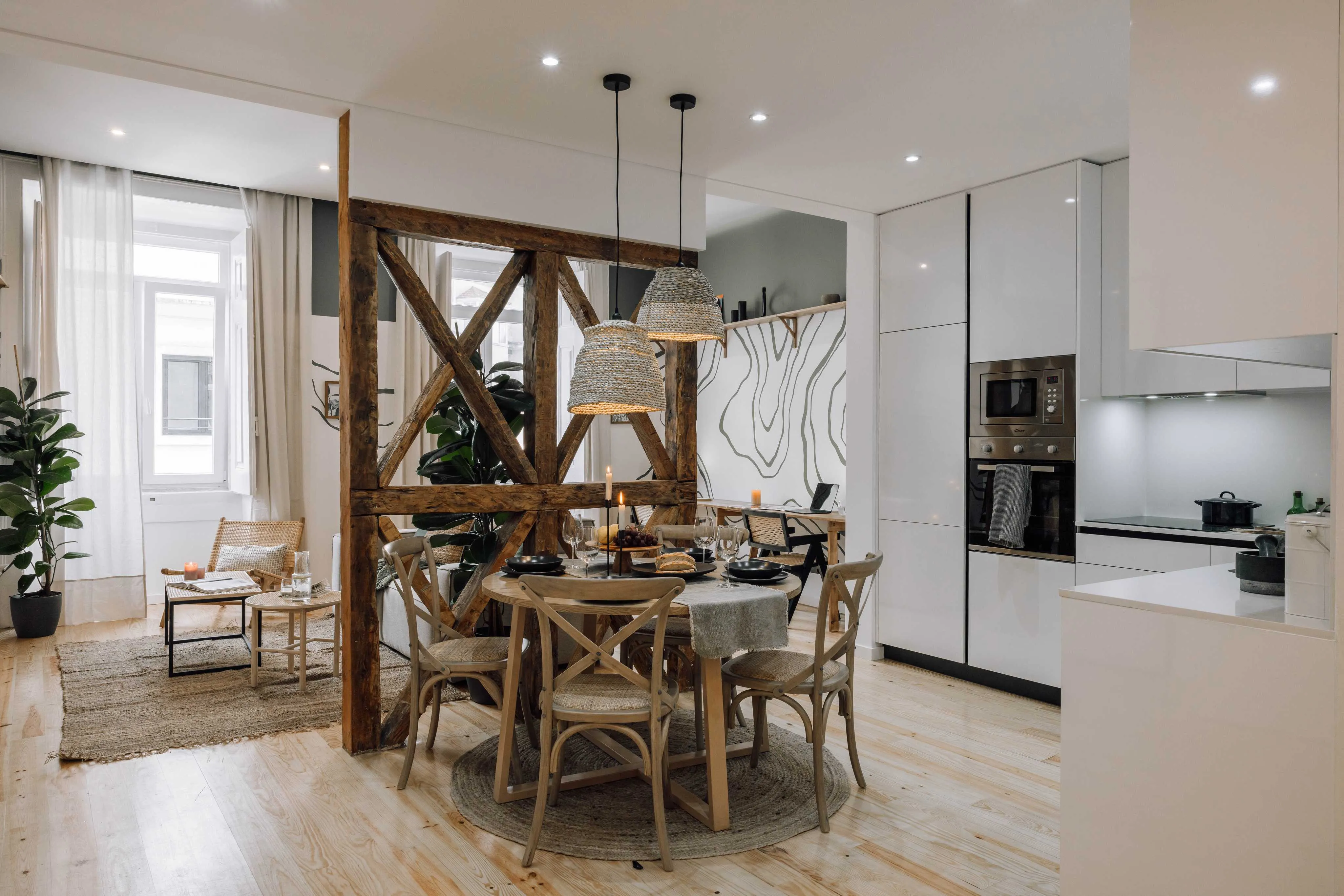 Luxurious Lisbon Executive Flat With Ultra-fast Wifi & Professional Home Office Setup #3