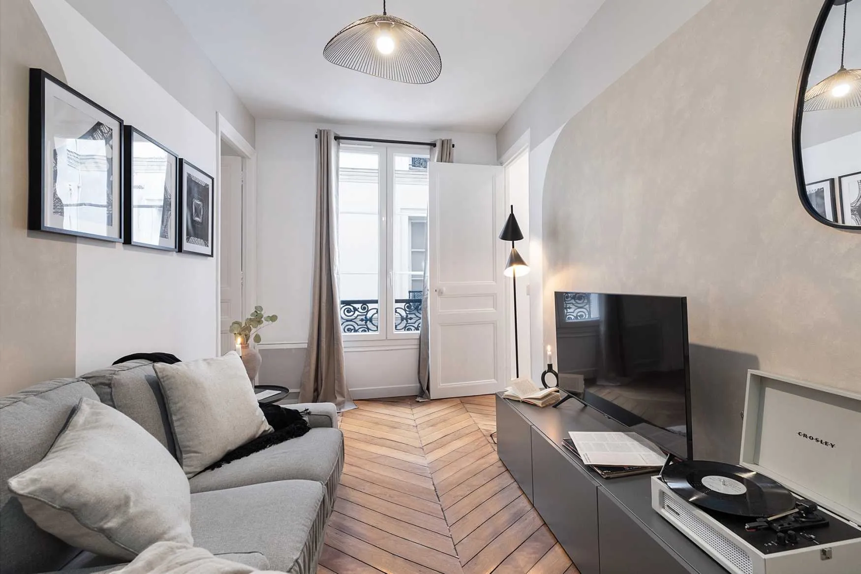 Cozy 37m2 Paris Flat With High-speed Fiber & Pro Home Office Setup For Digital Nomads #5