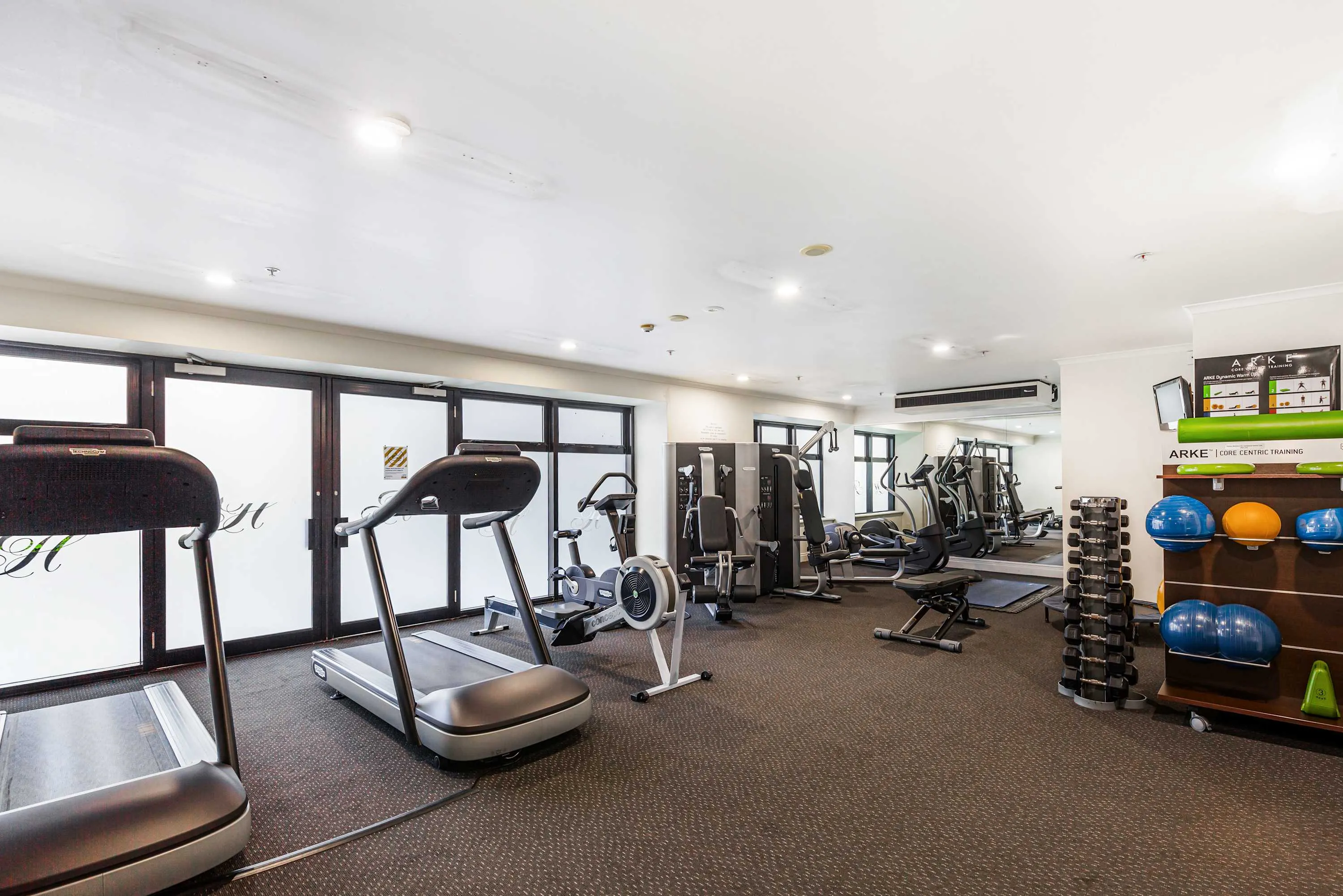 Impressive Cozy Studio In Auckland - Dedicated Desk, Fast Wifi, Gym & Pool #5