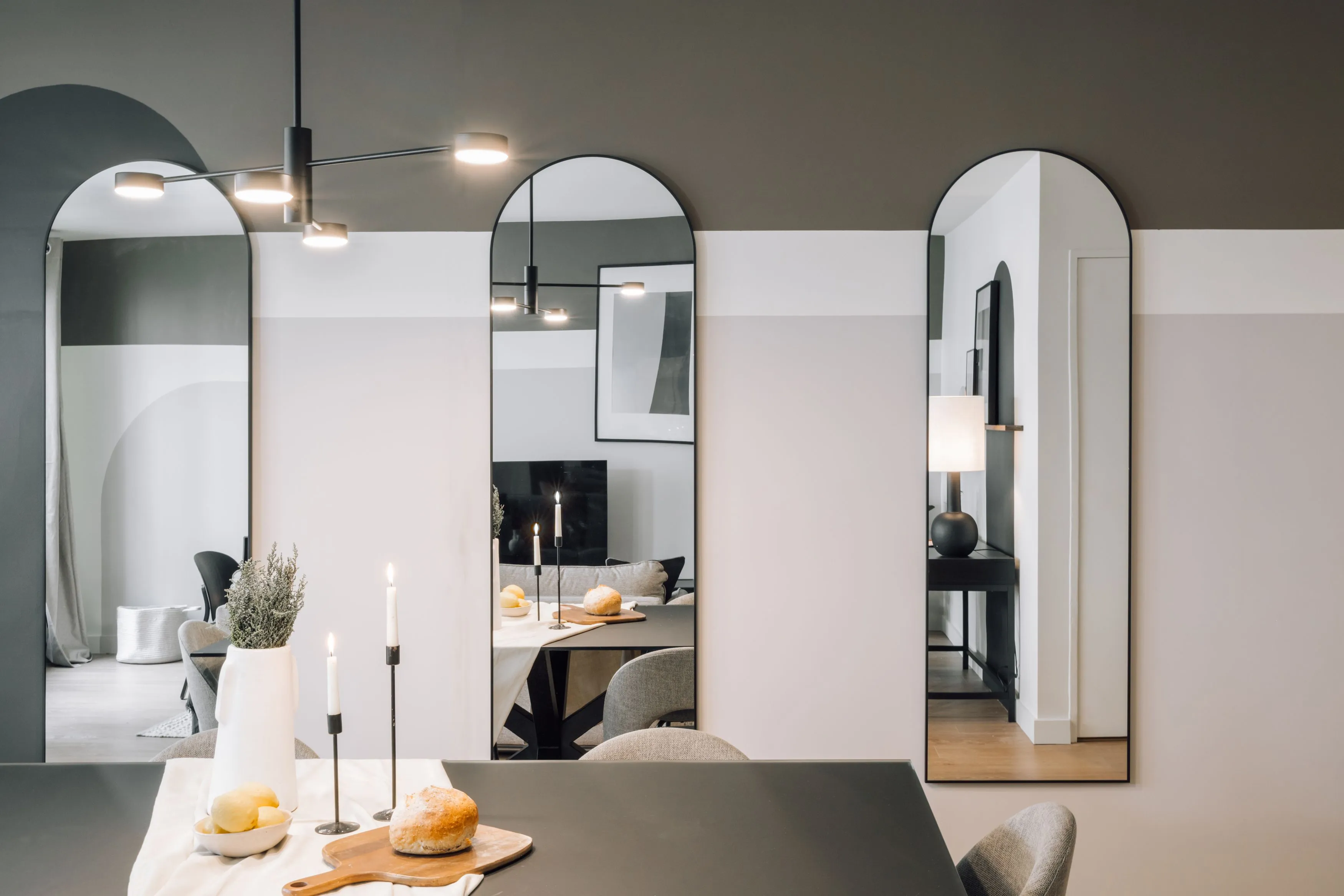 Urban Paris Flat With Private Office, Pro Monitors, And Fiber For Digital Nomads #5