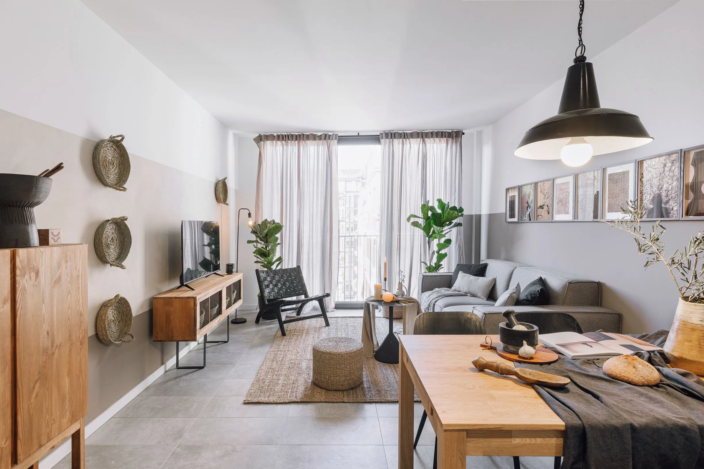 Modern 58m2 Barcelona Flat With Gigabit Internet And Dual Monitors For Digital Nomads #2