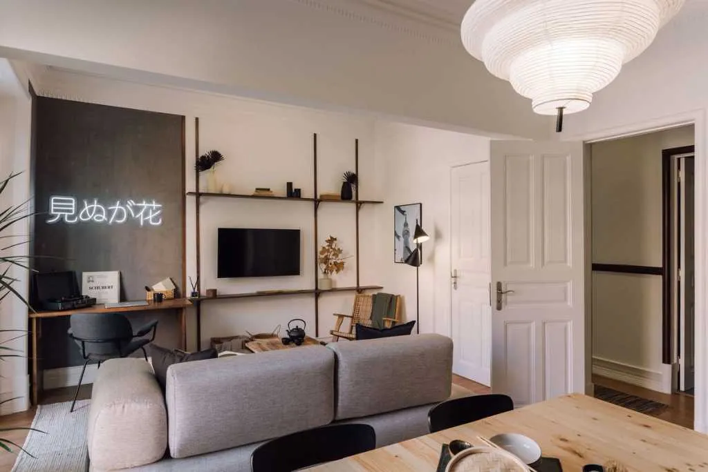 Luxurious 3-bed Lisbon Flat With Gigabit Internet And Modern Workspace For Remote Work #2