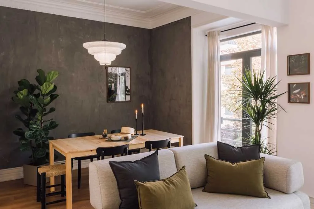 Luxurious 3-bed Lisbon Flat With Gigabit Internet And Modern Workspace For Remote Work #4