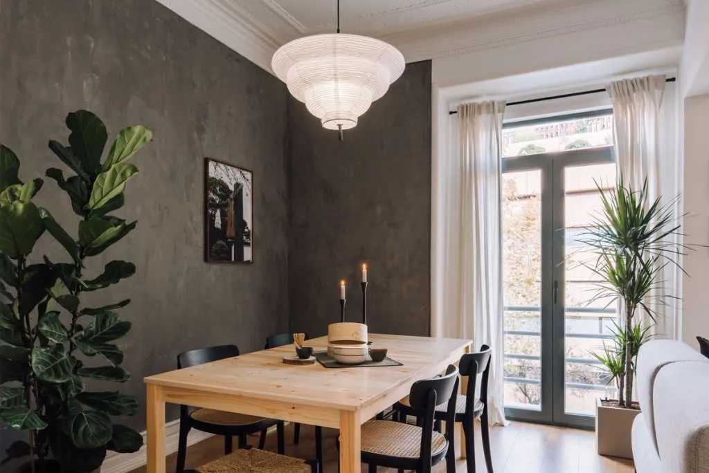 Luxurious 3-bed Lisbon Flat With Gigabit Internet And Modern Workspace For Remote Work #5