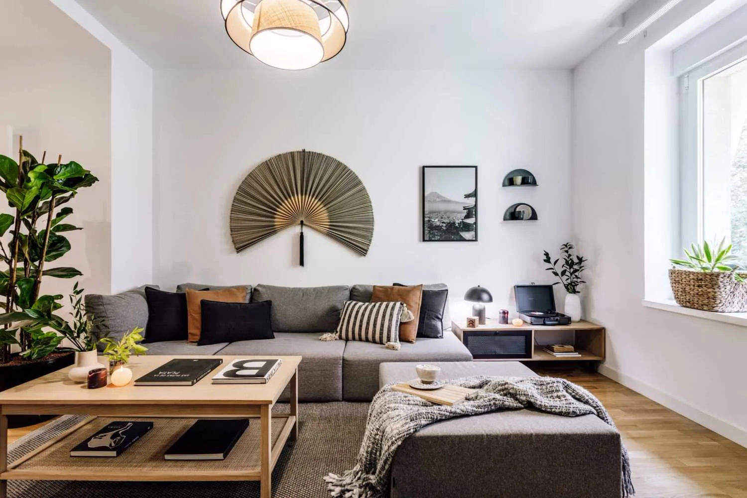 Airy Madrid Apartment With Ultra-fast Wifi & Pro Home Office Setup #4