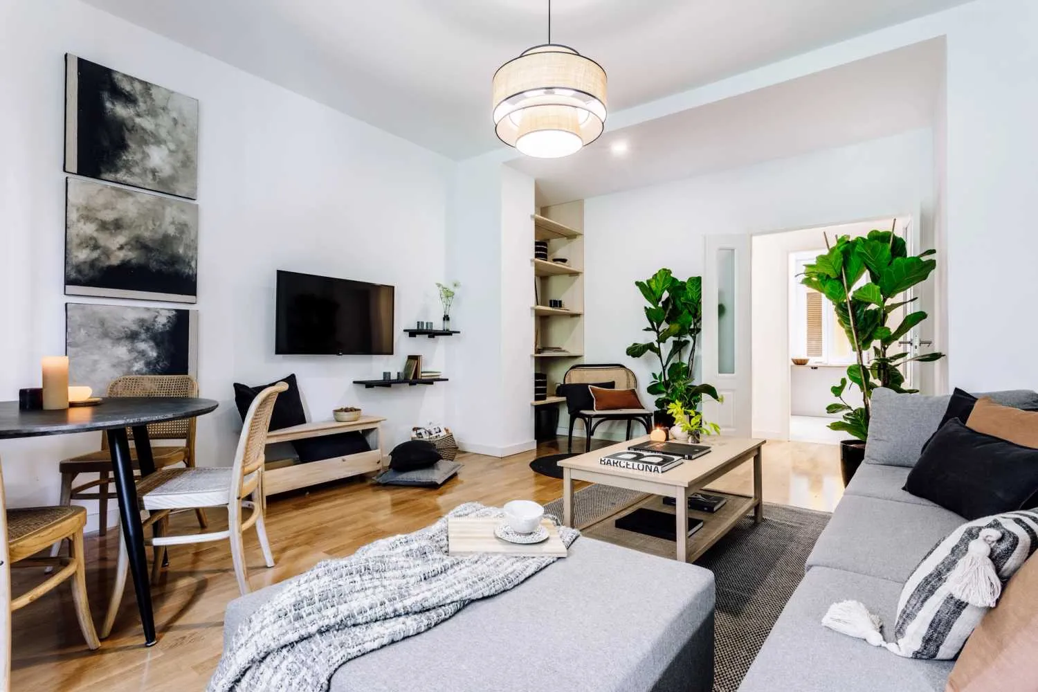 Airy Madrid Apartment With Ultra-fast Wifi & Pro Home Office Setup #5