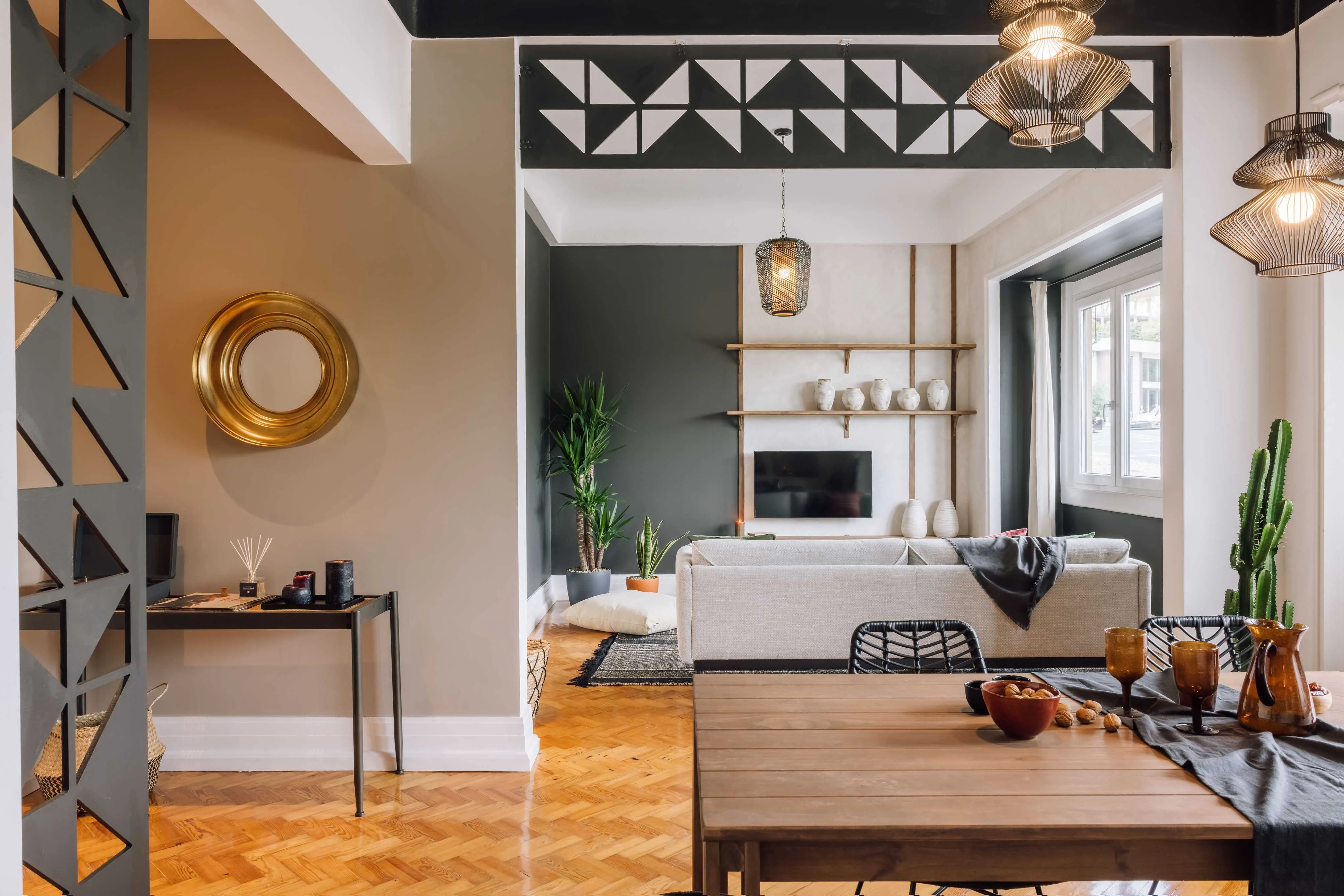 Impressive Lisbon Flat With Pro Workspace & Streaming Setup For Digital Nomads #2