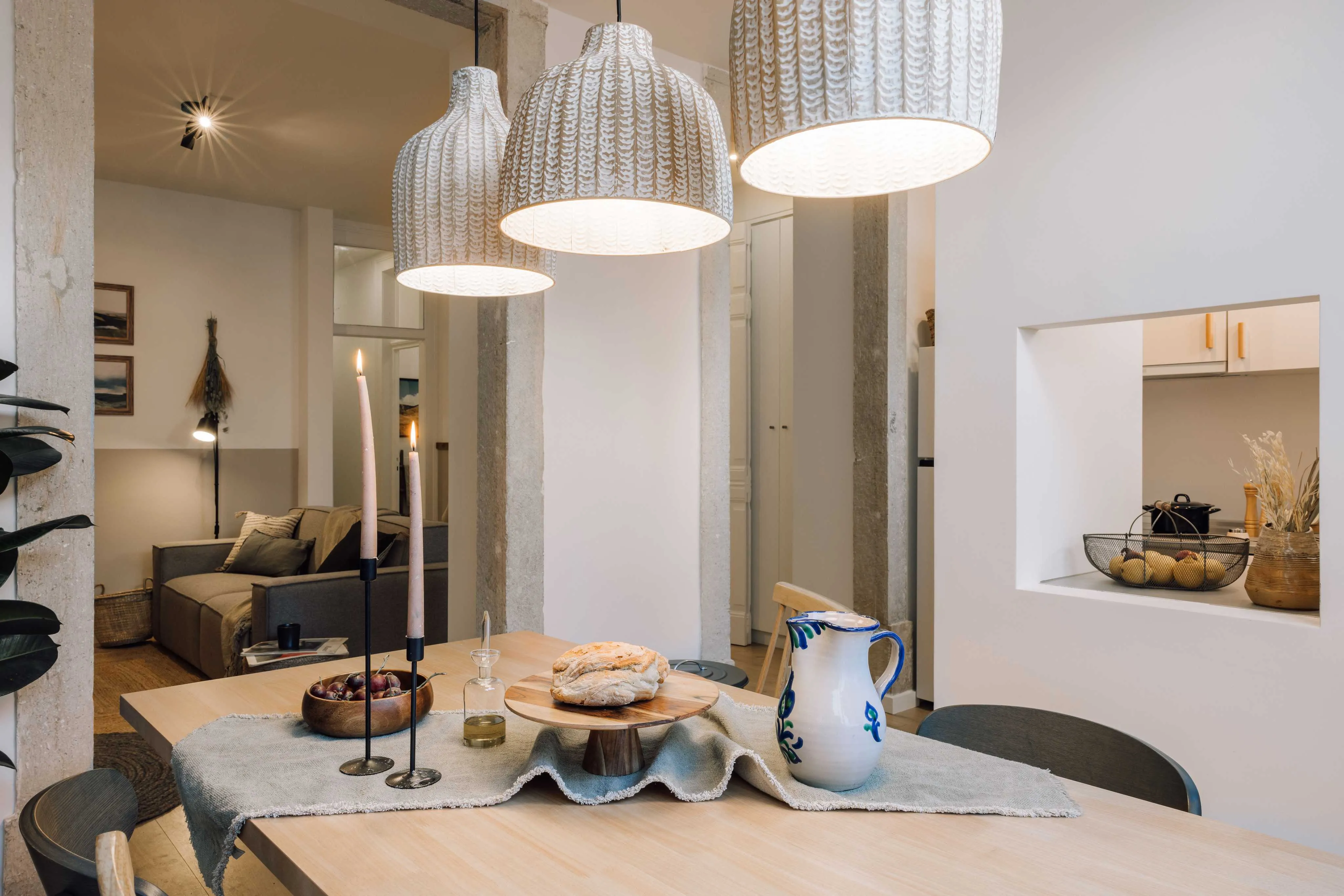 Airy Lisbon Flat With Pro Workstation & High-speed Fiber For Remote Professionals #5