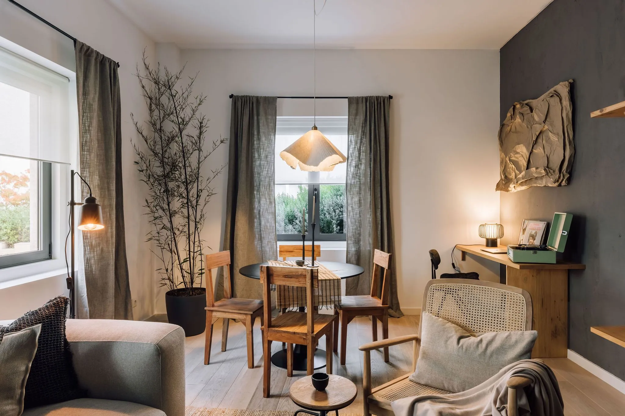 Elegant Lisbon Flat With Ultra-fast Wifi, Pro Monitors, And Chef's Kitchen For Remote Work #4