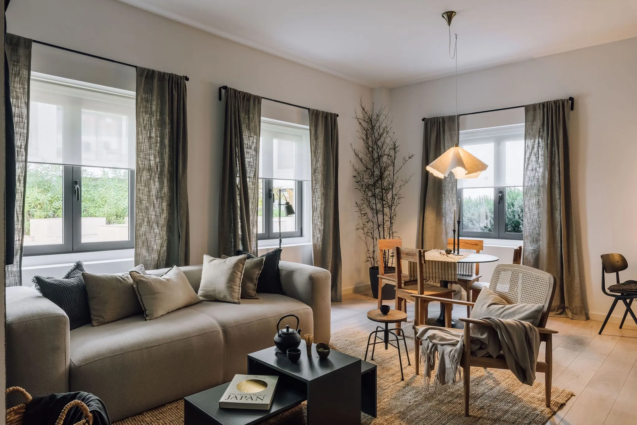 Elegant Lisbon Flat With Ultra-fast Wifi, Pro Monitors, And Chef's Kitchen For Remote Work #2