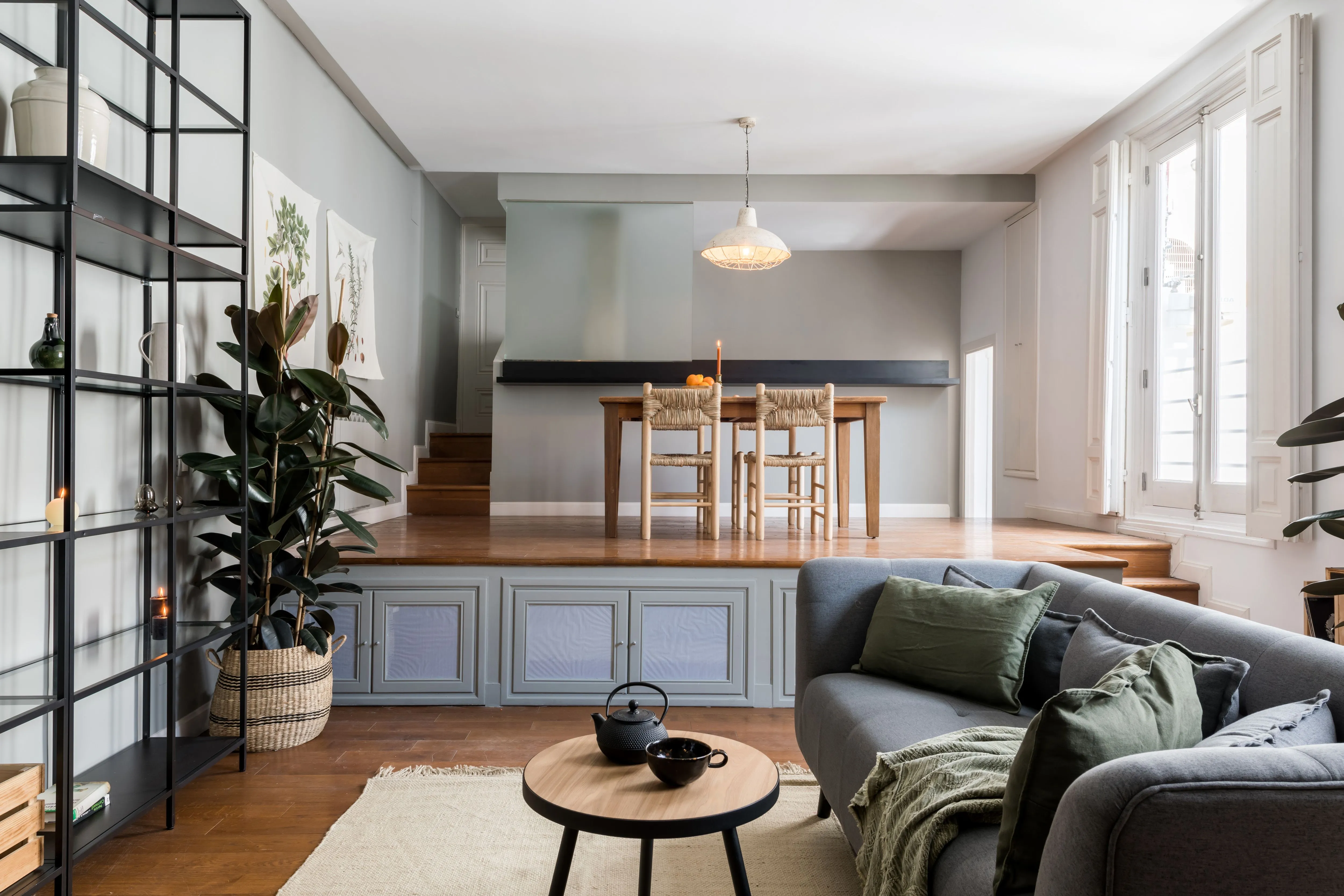 Stylish Madrid Flat With Ultra-fast Wifi, Dual Monitors & Pro Home Office Setup #2