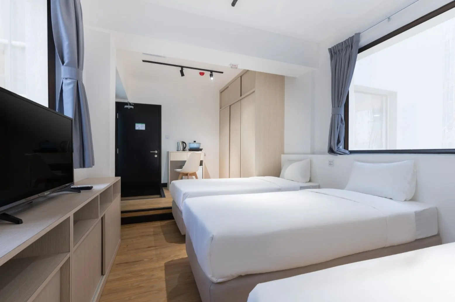 Triple – Carnarvon, Tsim Sha Tsui, Hong Kong #2