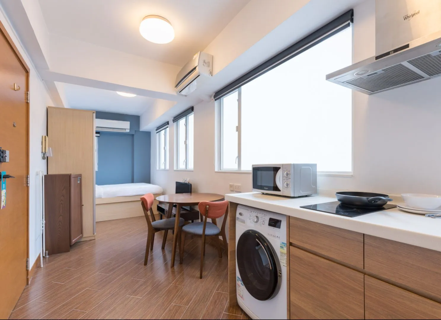 Superior-Studio-Low – Johnston, Wan Chai, Hong Kong