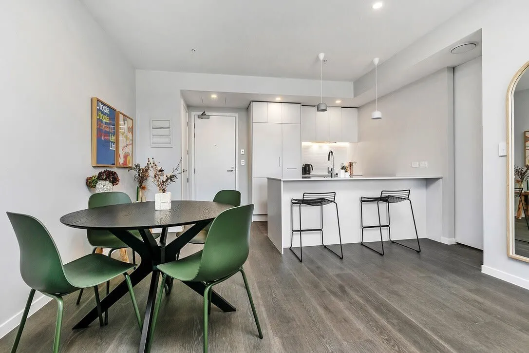 Chic 2br Auckland City Flat With Dedicated Home Office, Fast Wi-fi & Parking #3
