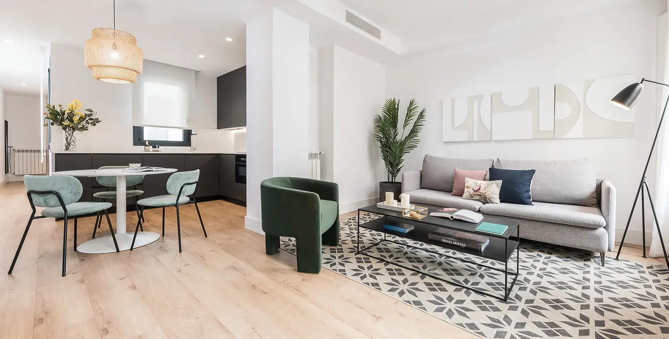 Modern Madrid Flat With Dedicated Home Office Space For Remote Work