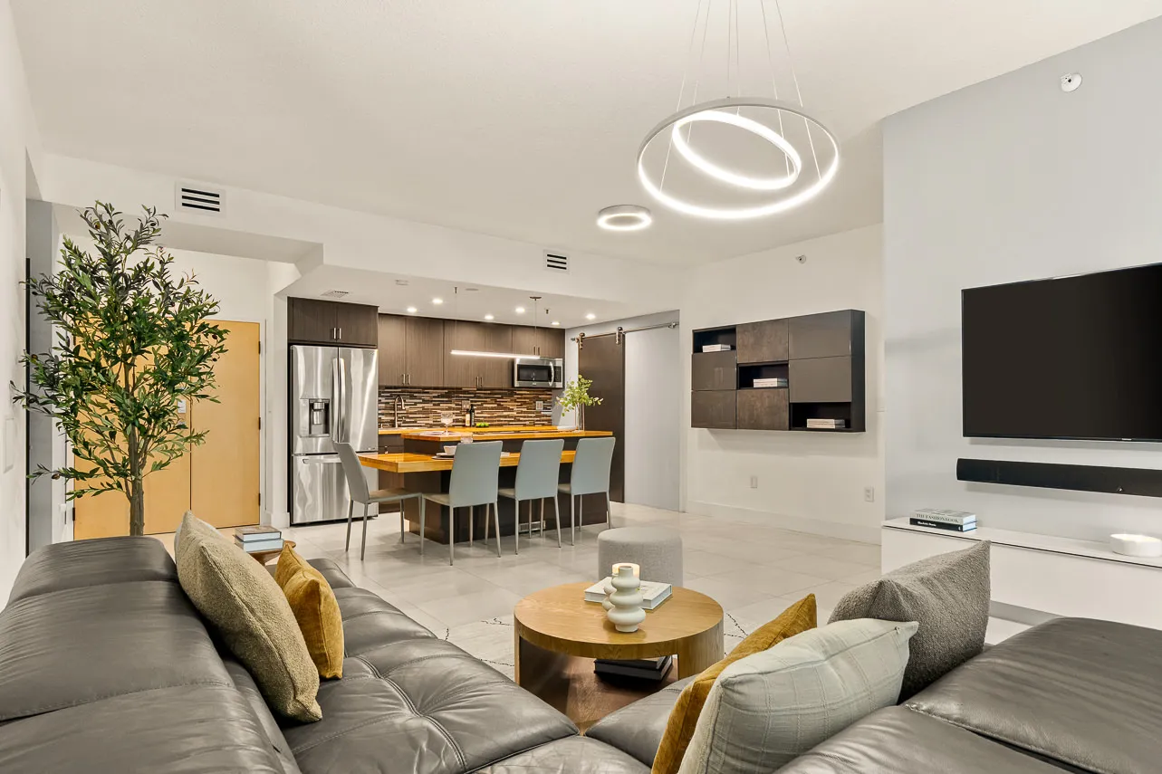 Contemporary Miami Flat With Designer Efficiency And Home Office Space #4
