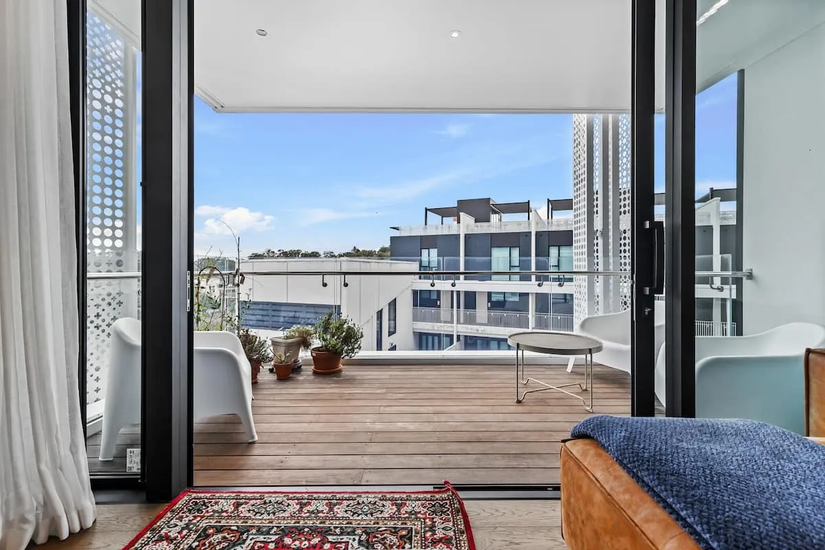 Efficient 1br Urban Flat In Epsom, Auckland With Dedicated Home Office & Fast Wifi #2