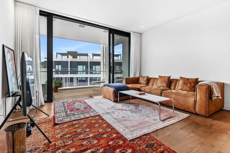 Efficient 1br Urban Flat In Epsom, Auckland With Dedicated Home Office & Fast Wifi