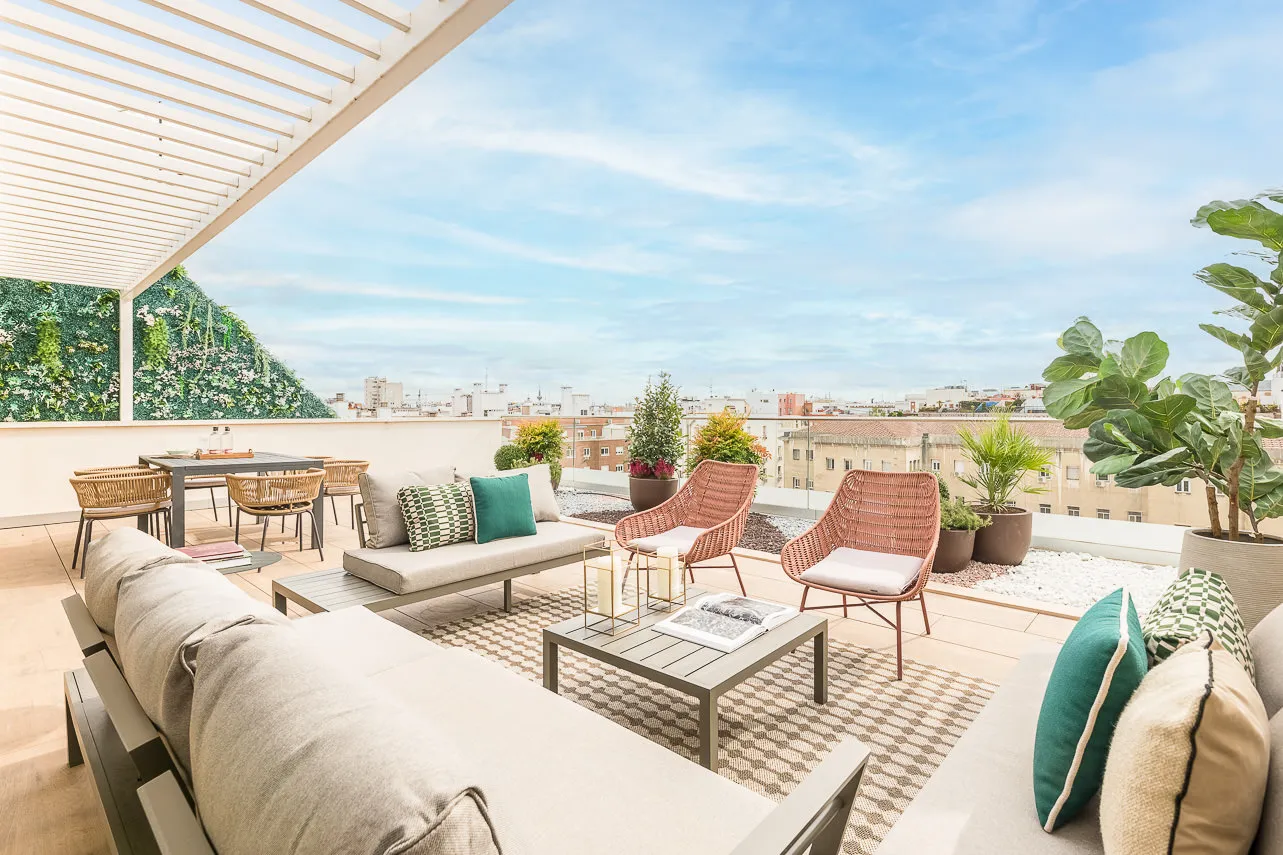 Luxurious Madrid Sky Home With Spacious Office & Panoramic City Views For Remote Work #2