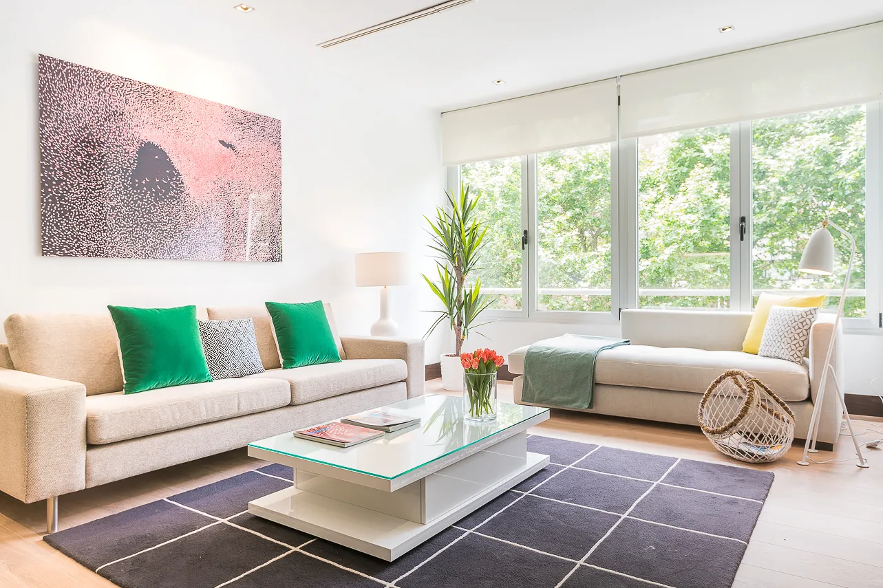 Urban Madrid Flat With Dedicated Home Office For Seamless Remote Work And Productivity #3