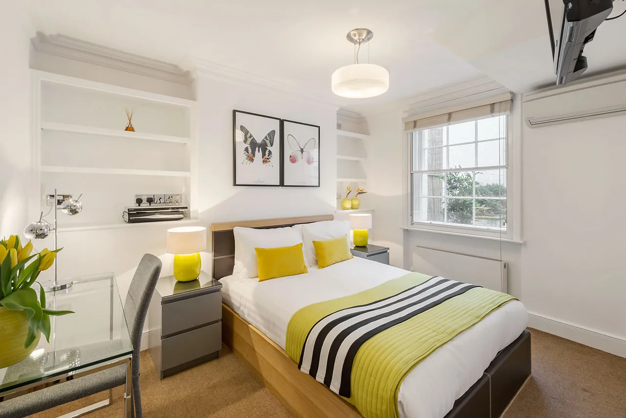 Chic London 1br Flat: Cozy Digital-nomad Setup With Plug-and-play Home Office #4
