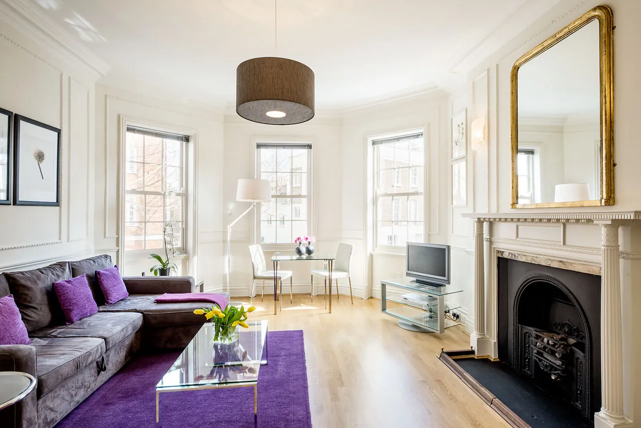 Refined Compact 1-bedroom Flat On Sloane Ave - Dedicated Home Office & Fast Wi-fi, London #3