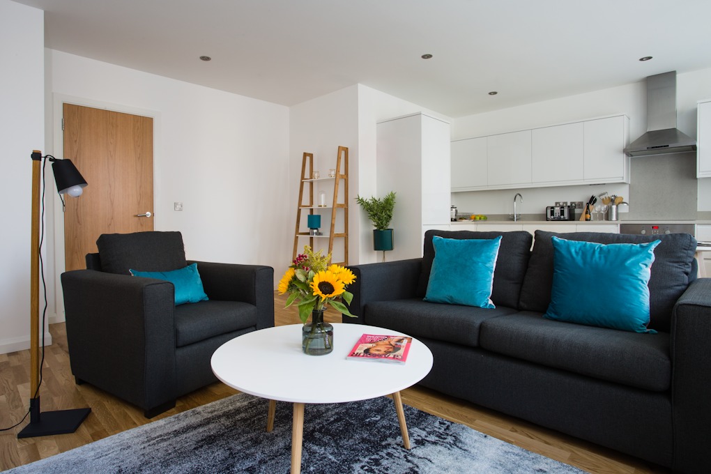 Impressive City Flat - Remote-work Ready Intimate 2br With Dedicated Home Office