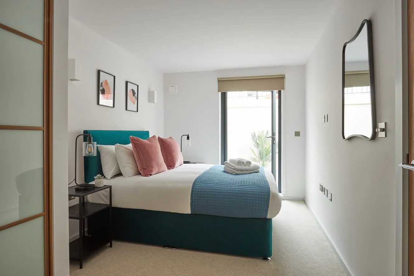 Premium Compact 1br Flat Hammersmith - Plug-in Home Office & High-speed Wifi #3