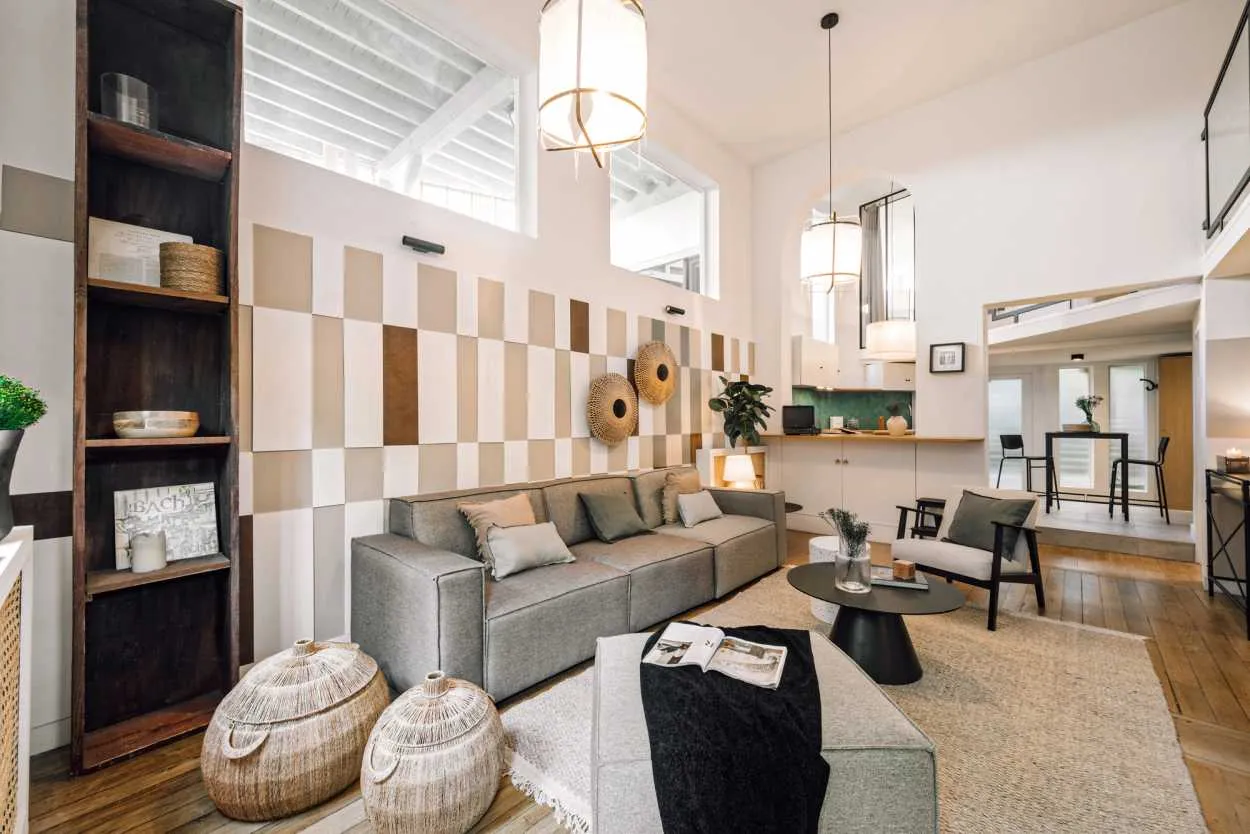 Modern Paris Flat With Pro Home Office & Outdoor Space For Remote Work Success #3