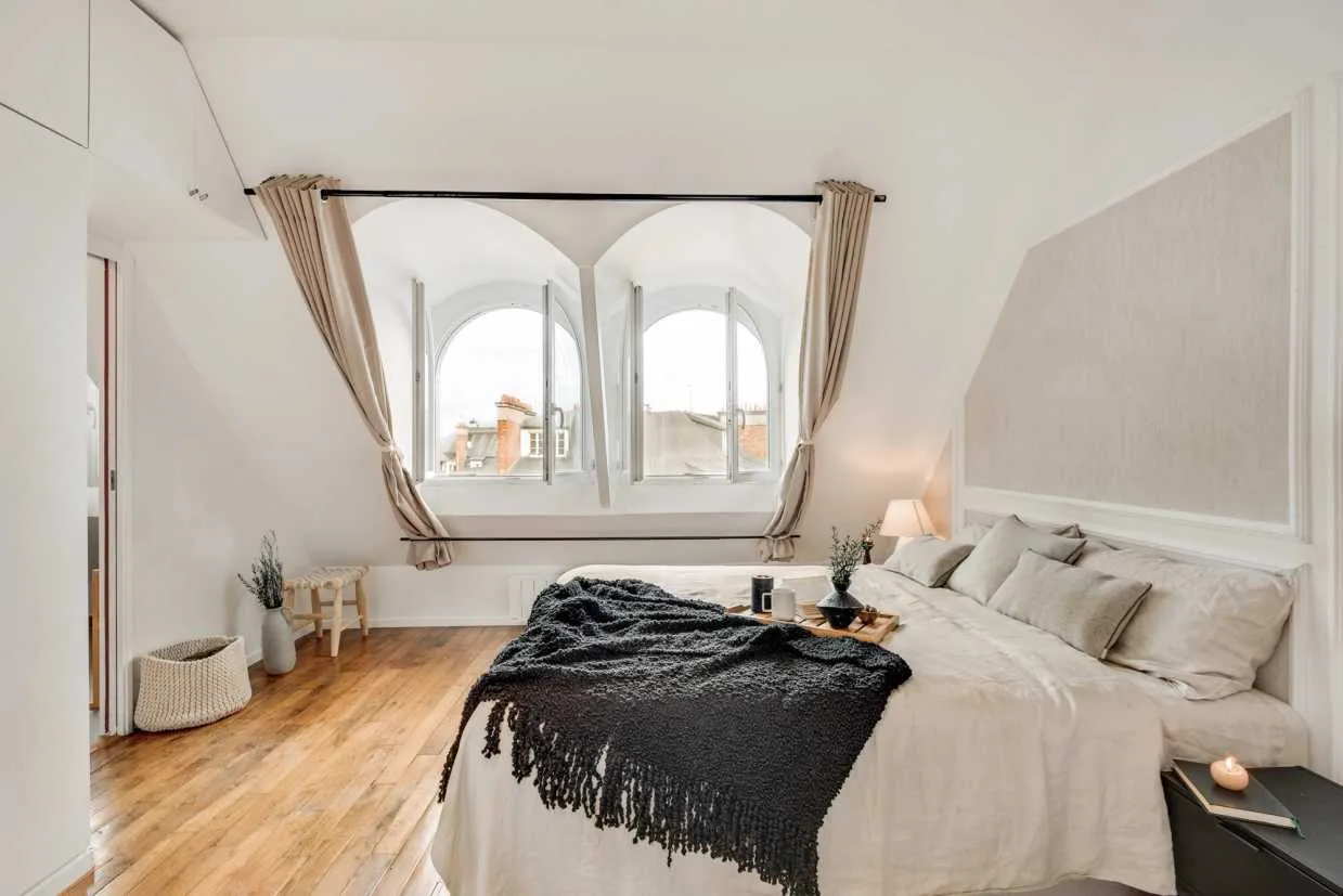 Paris Curated 1-bed Flat With Pro Workspace & Chef's Kitchen For Remote Work