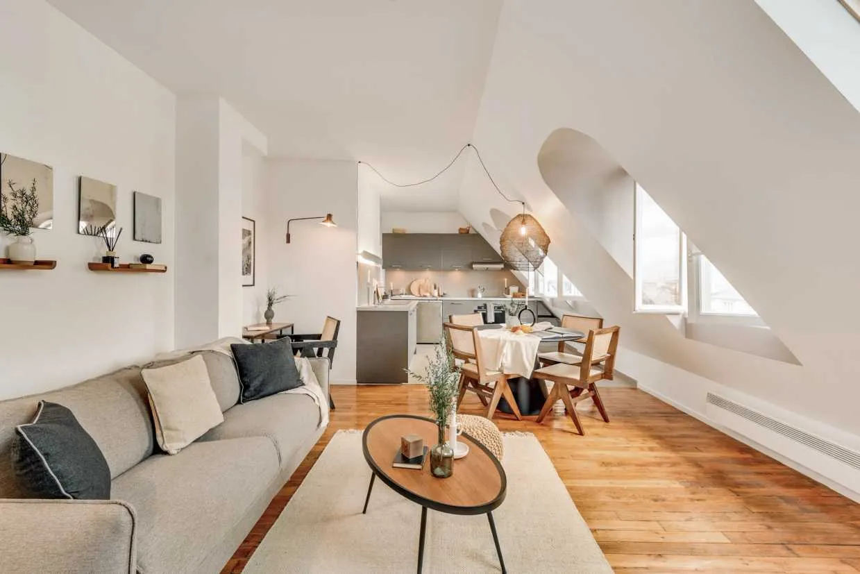 Paris Curated 1-bed Flat With Pro Workspace & Chef's Kitchen For Remote Work #3