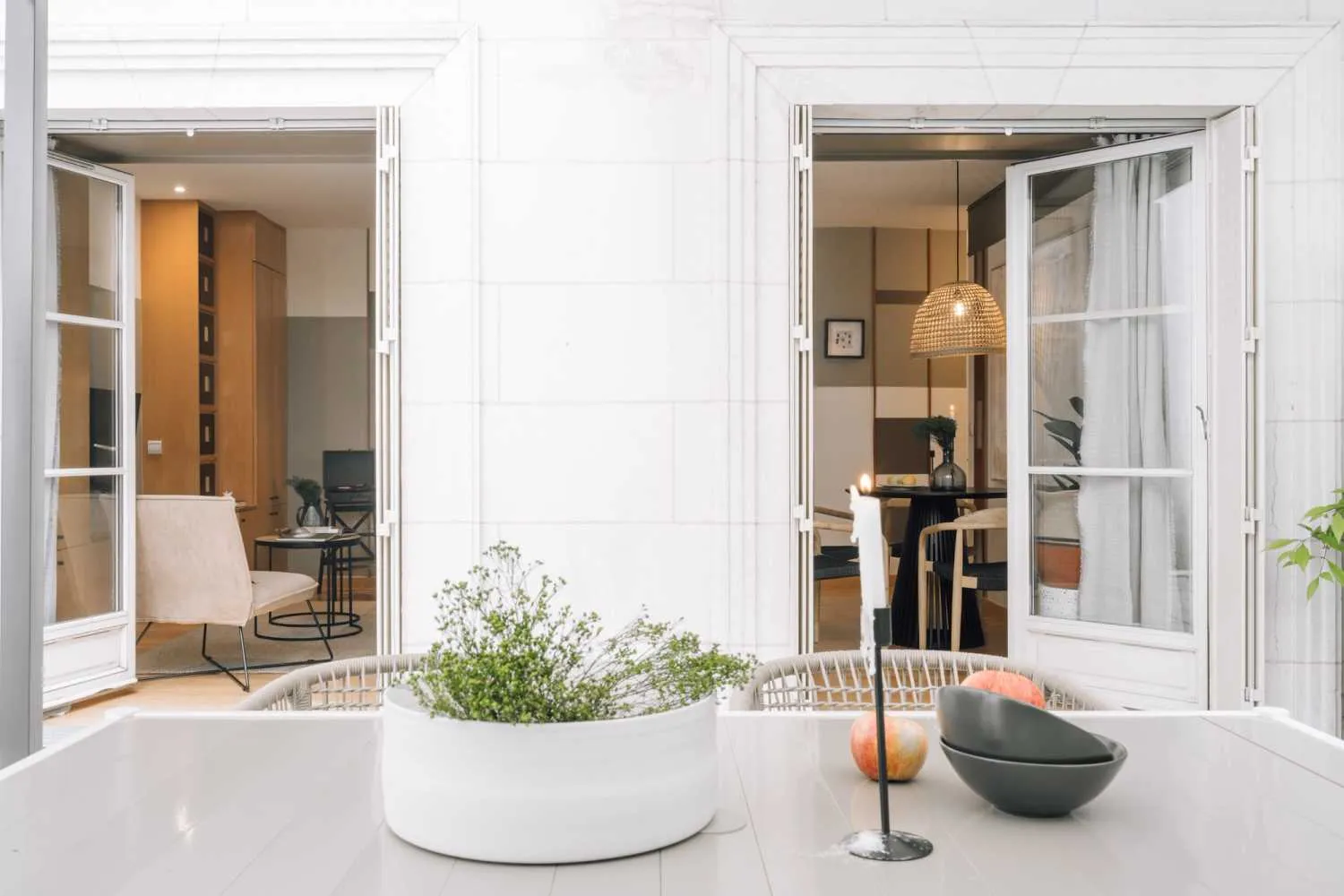 Impressive Paris Flat With Pro Workspace, City Views & High-speed Fiber For Remote Work #4